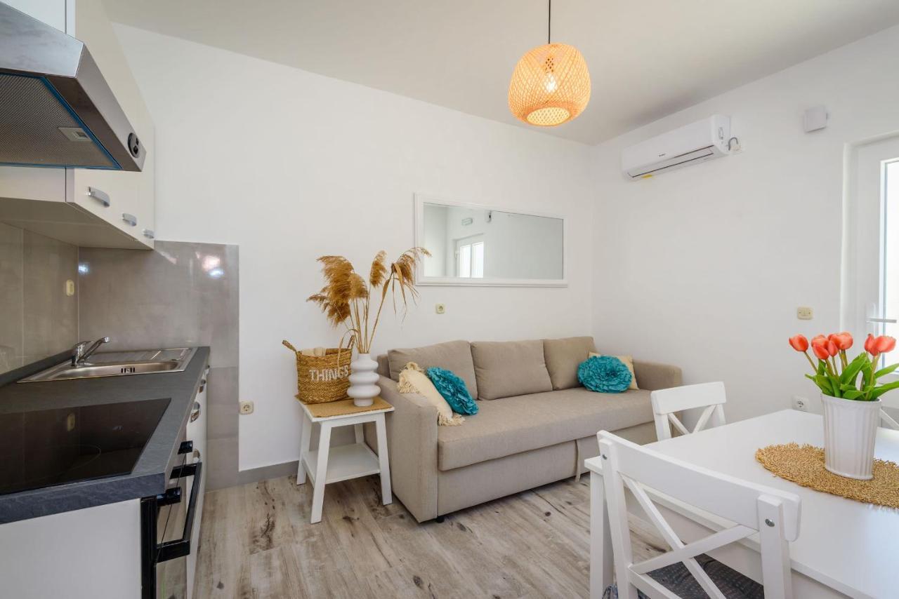 Apartments Morska Vila Komarna Dış mekan fotoğraf