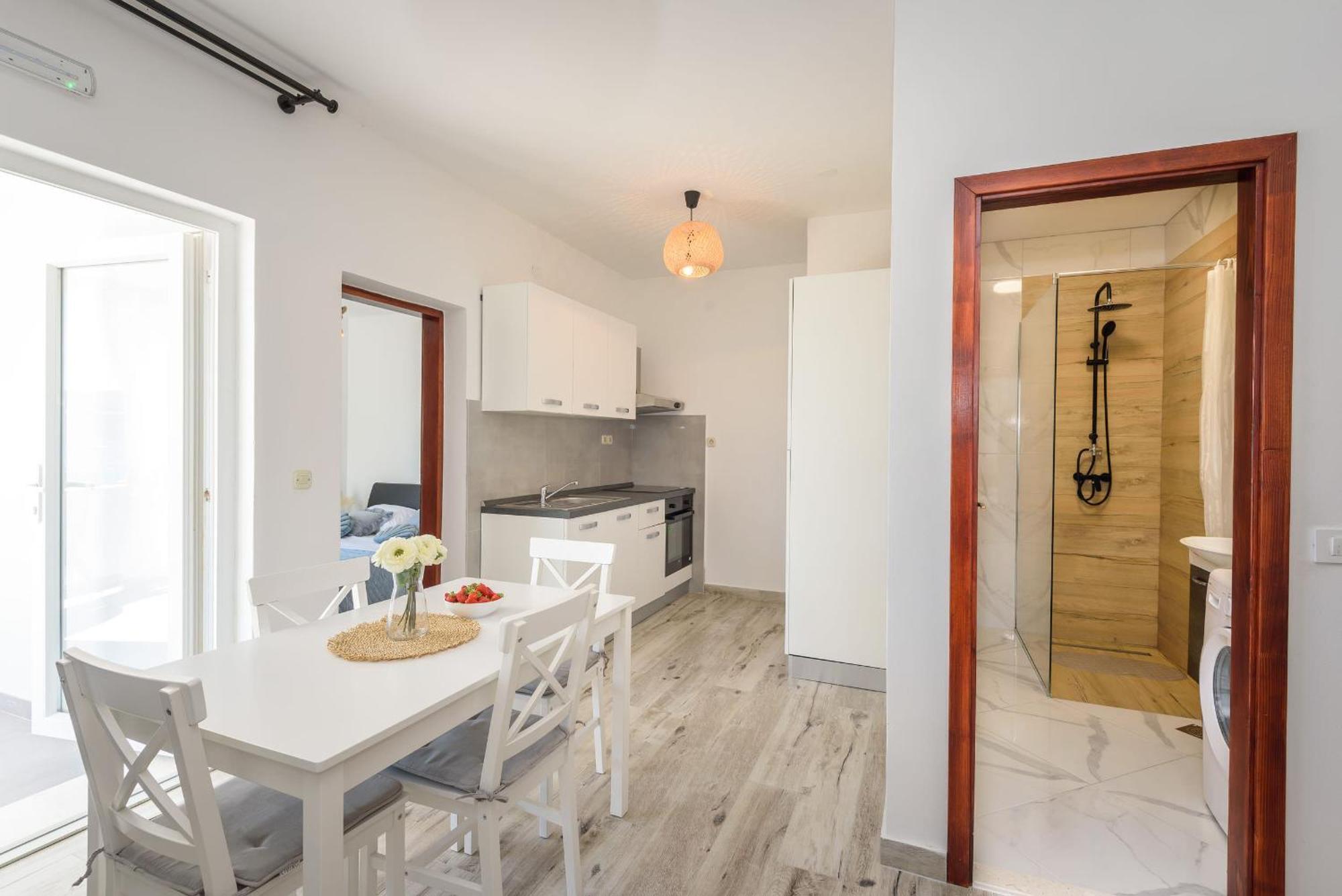 Apartments Morska Vila Komarna Dış mekan fotoğraf