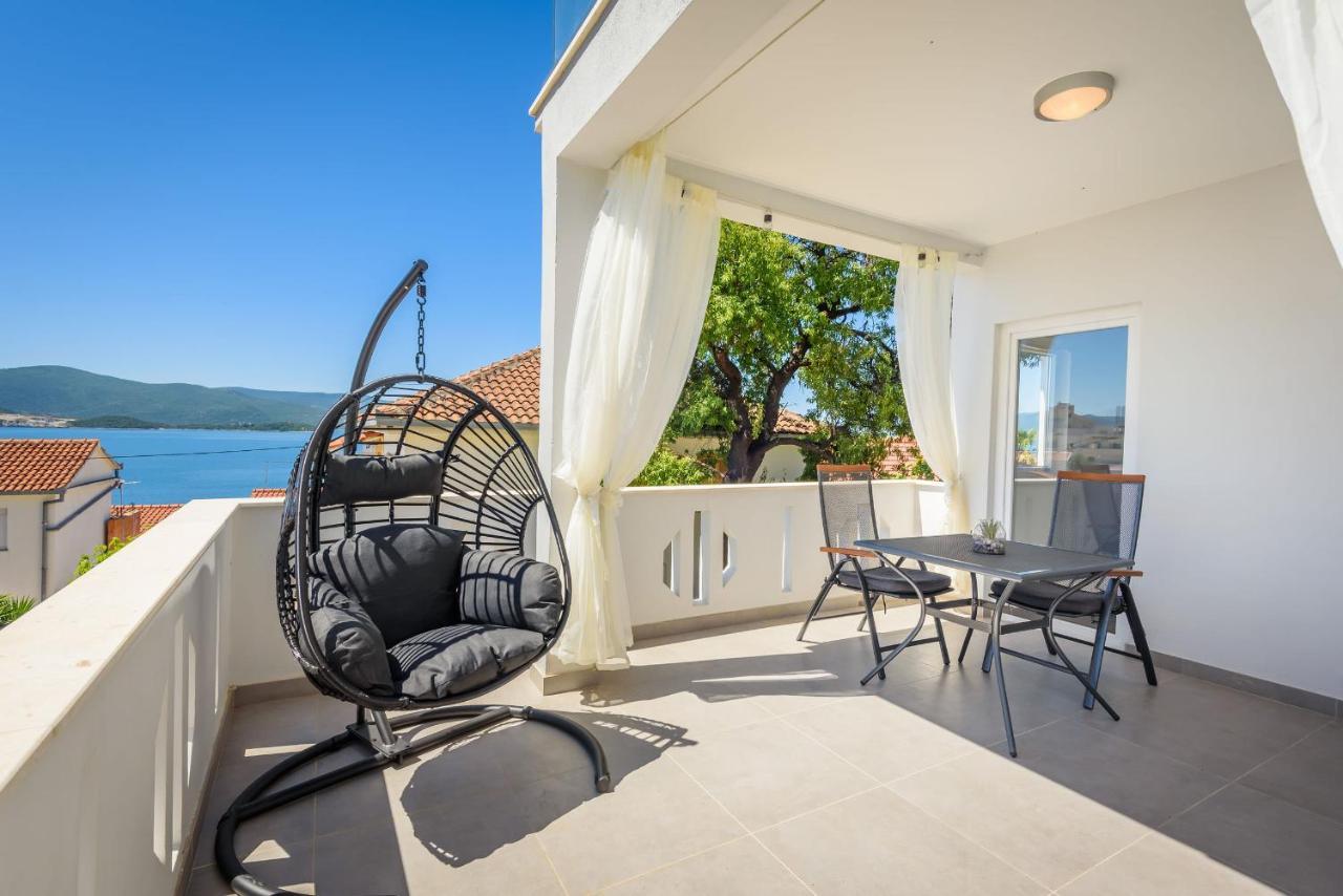 Apartments Morska Vila Komarna Dış mekan fotoğraf
