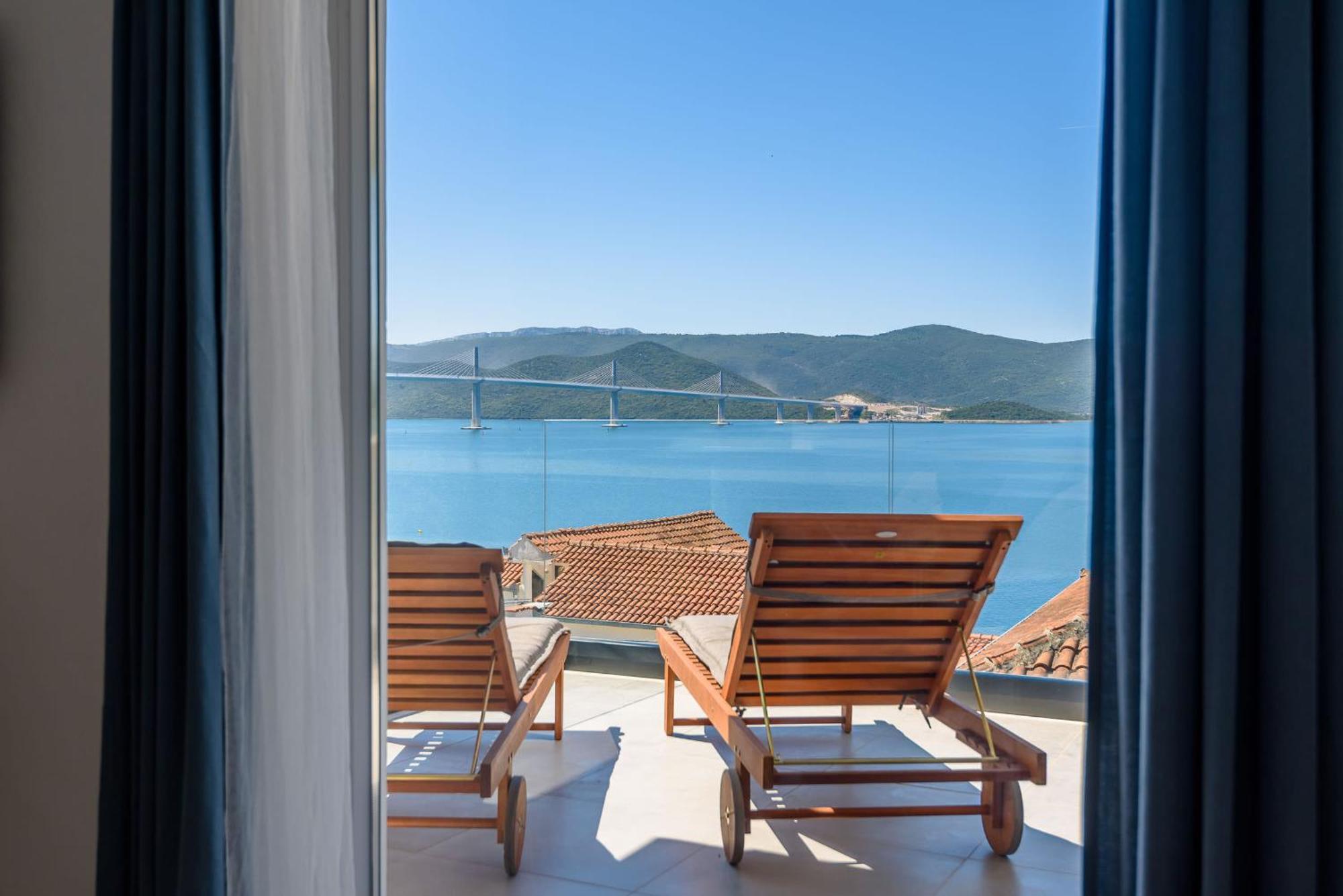 Apartments Morska Vila Komarna Dış mekan fotoğraf